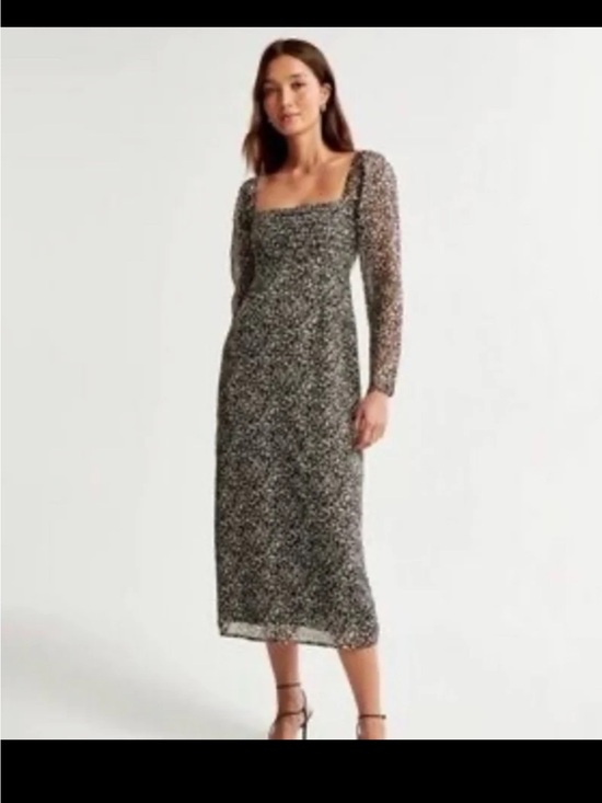 Abercrombie & Fitch Dresses & Skirts - Abercrombie & Fitch Emerson Chiffon Long-Sleeve Midi Dress size Small